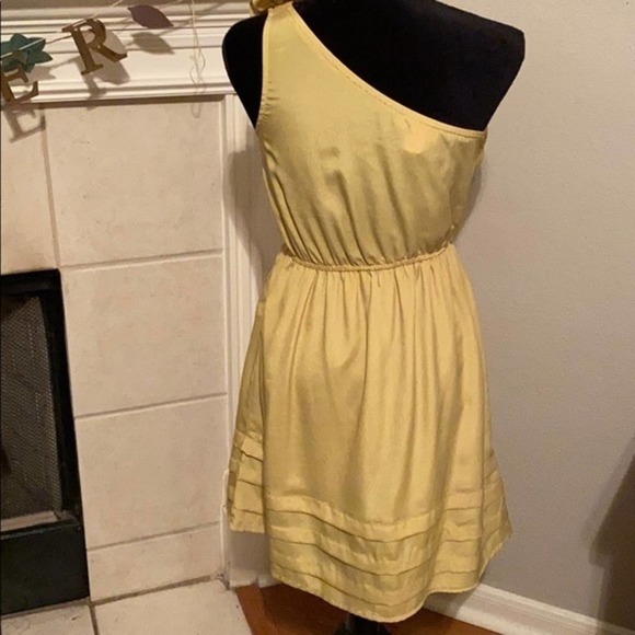 Chartreuse One Shoulder Cocktail Dress - Picture 4 of 8